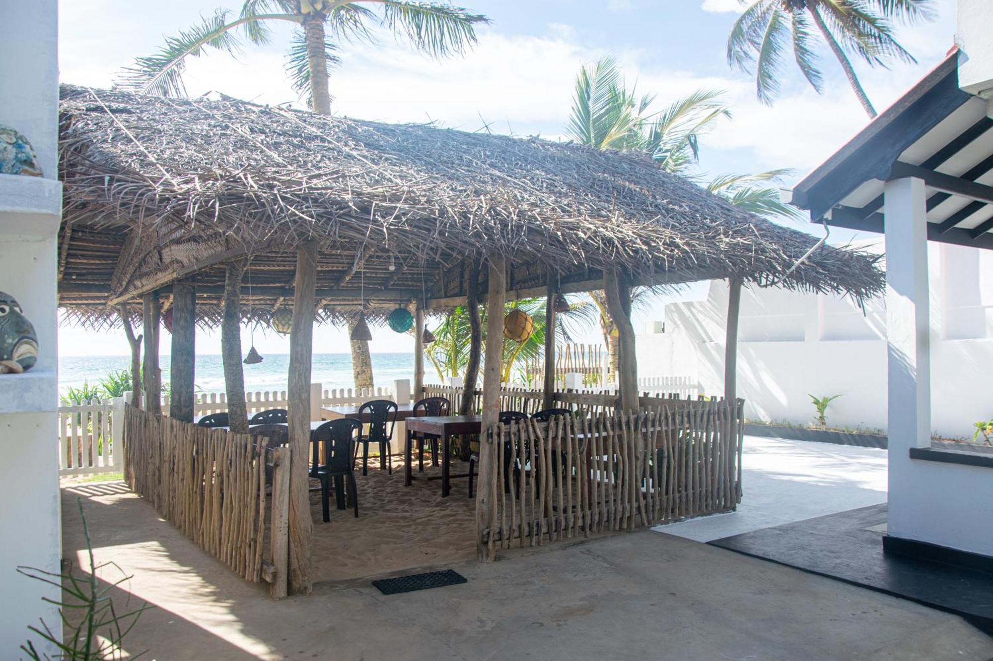 Sailors' Bay Acomodação com café da manhã Hikkaduwa Exterior foto