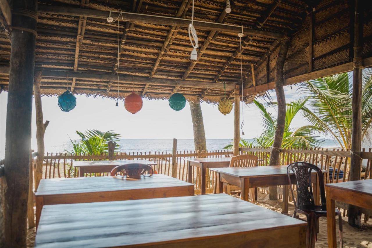 Sailors' Bay Acomodação com café da manhã Hikkaduwa Exterior foto